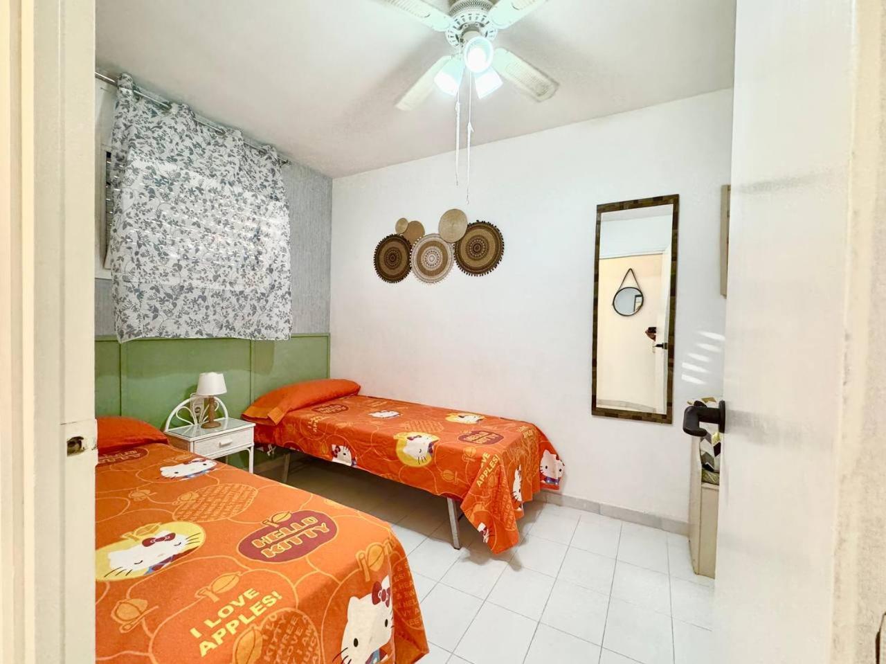 Apartsalou Blau Mari Luaran gambar
