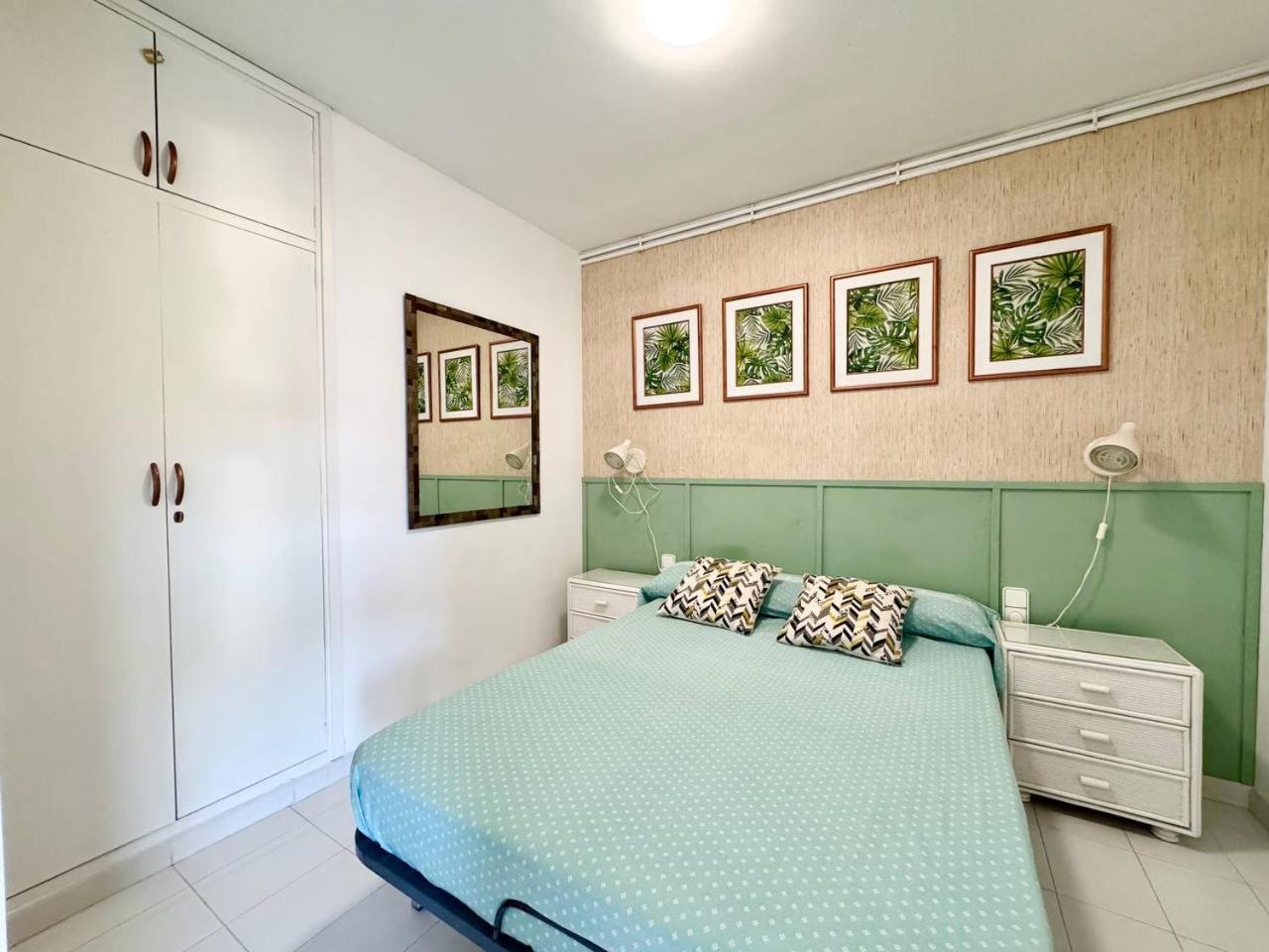 Apartsalou Blau Mari Luaran gambar