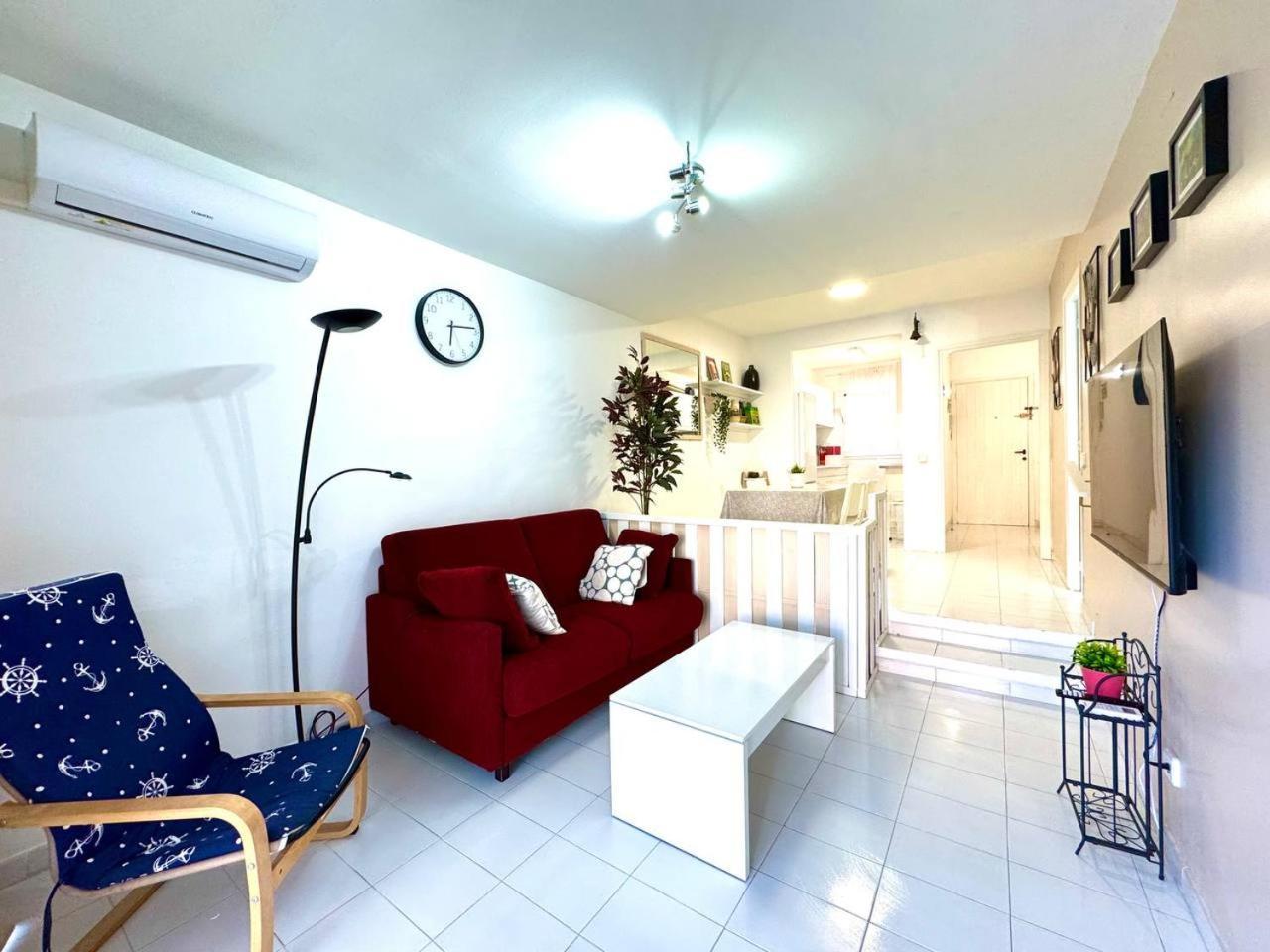 Apartsalou Blau Mari Luaran gambar